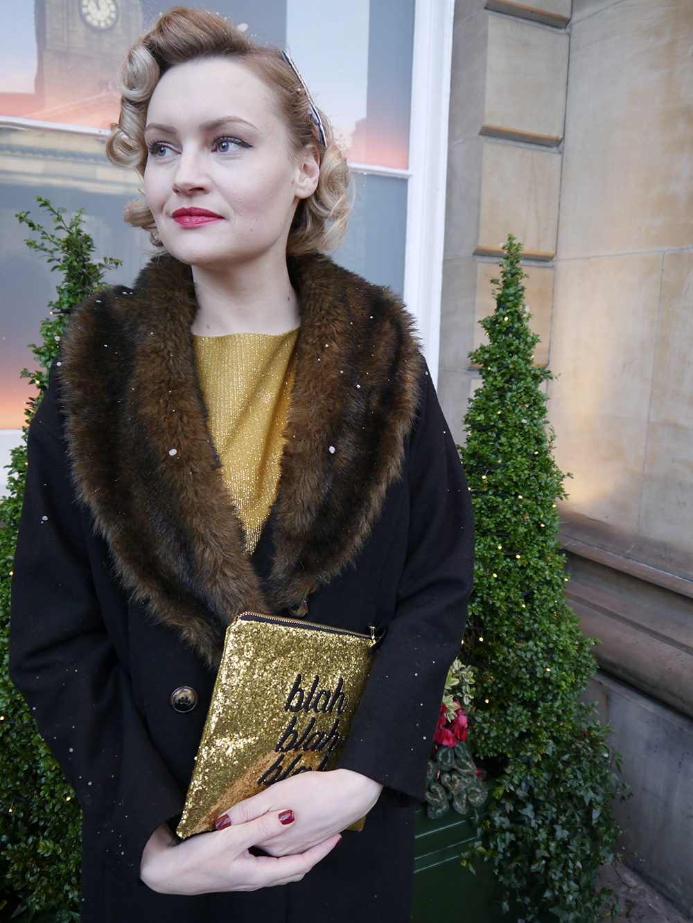 Day to night christmas party look with SoS15 glitter bag British vintage style blogger, faux fur trimmed Henry Holland coat, gold glitter clutch for christmas party, easy vintage pincurl style with tongs, fashion blogger christmas outfit, SoS15 glitter bag, wardrobe conversations blogging duo, top Scottish blogger