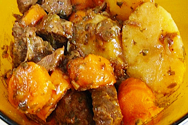 image of Acém com batata e cenoura | Site de receitas.com