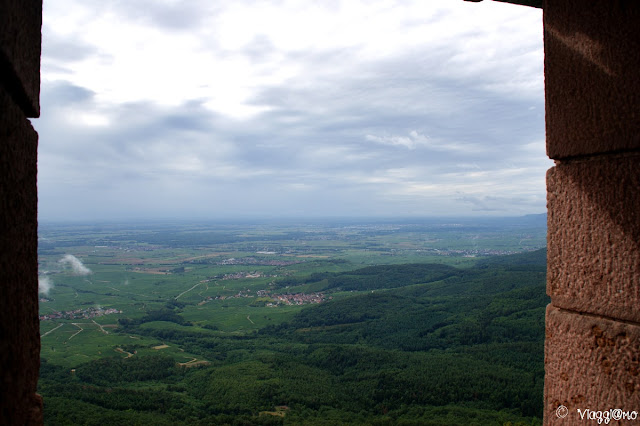 La splendida vista sui Vosgi dal Bastione del castello di Haut Koenigsbourg