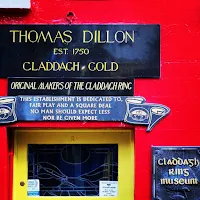 Pictures of Ireland: Thomas Dillon jewelers, home of the Claddagh ring