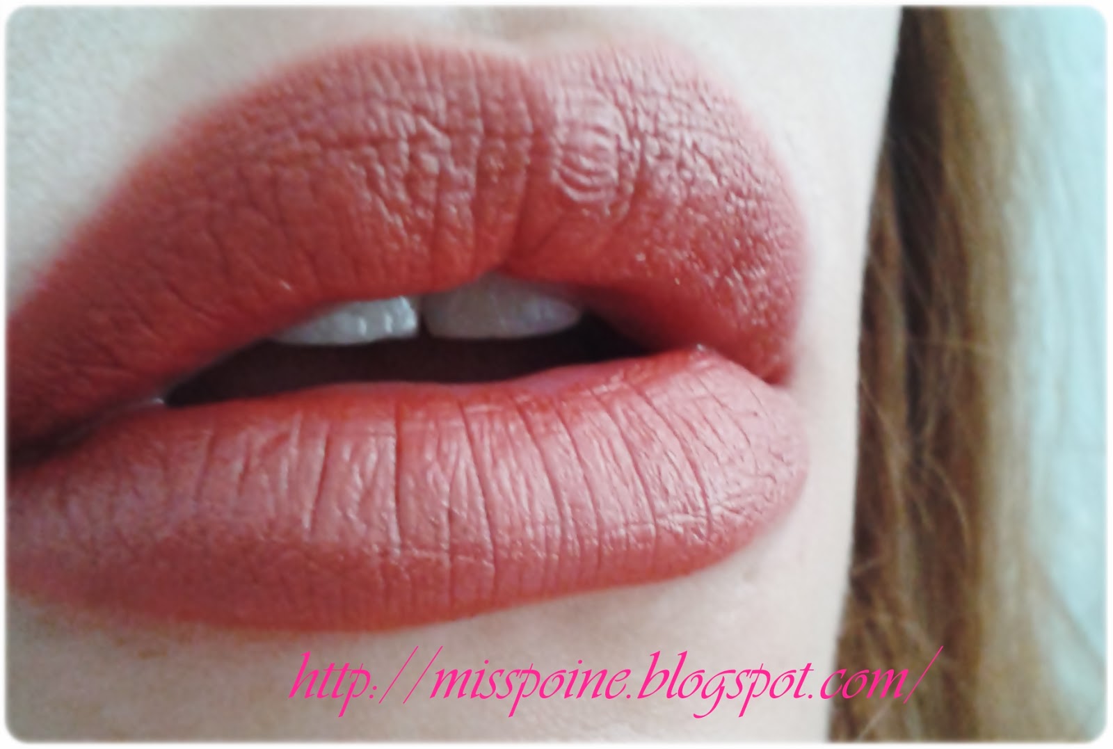 Misspoine Avon Ultra Color Rich Mat Ruj Matte Kiss