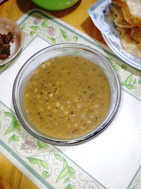 serve-chana-with-puri