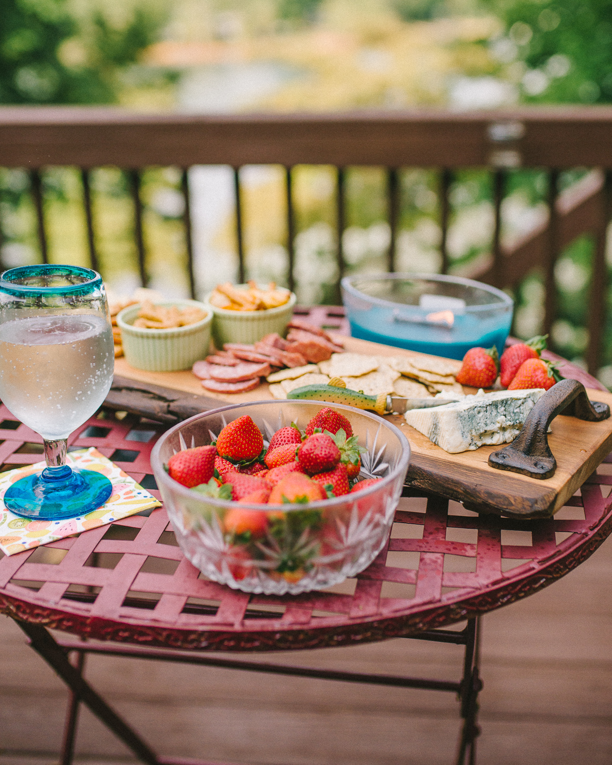 Summer Wind Food At The Lake