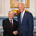 Các "nhà dân chủ" trông ngóng TRUMP hay BIDEN?