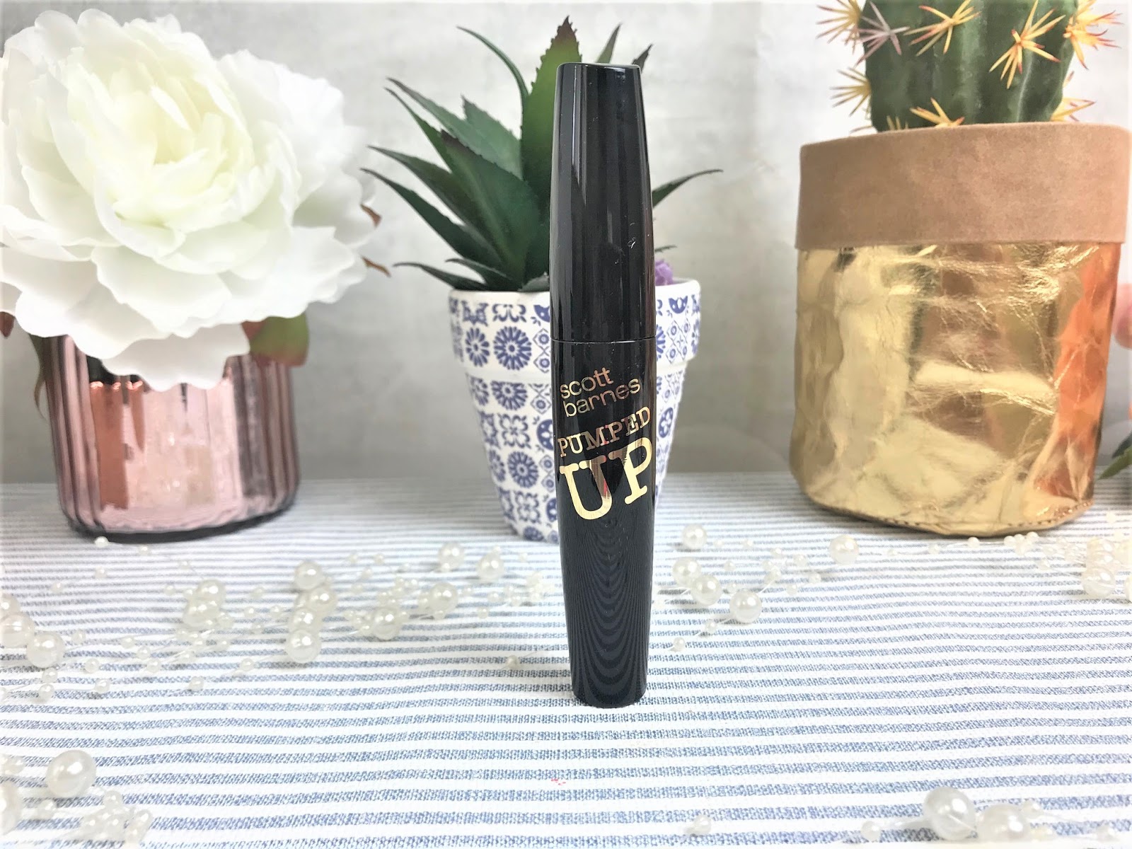 Kathryn S Loves Scott Barnes Pumped Up Mascara Review