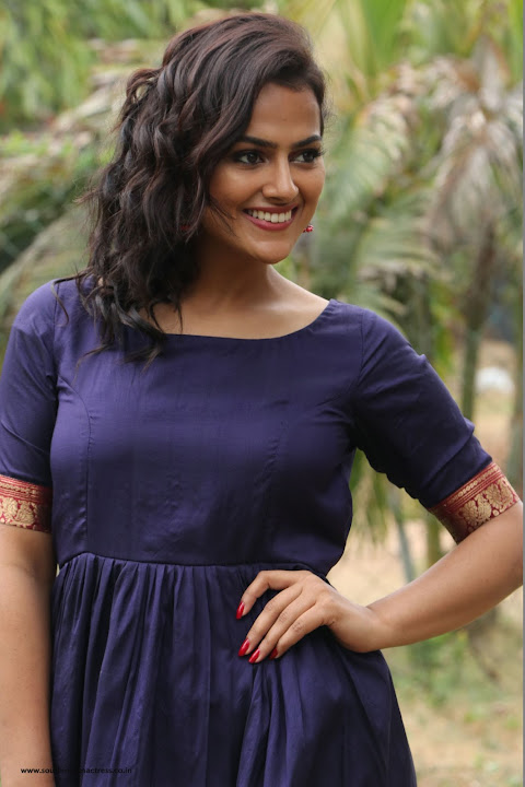 Shraddha Srinath at Vikram Vedha Press Meet