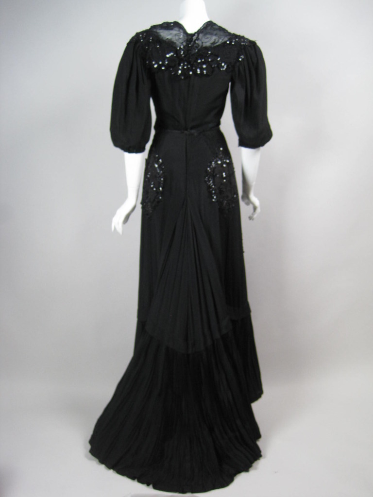 All The Pretty Dresses: Black Edwardian Dinner Gown