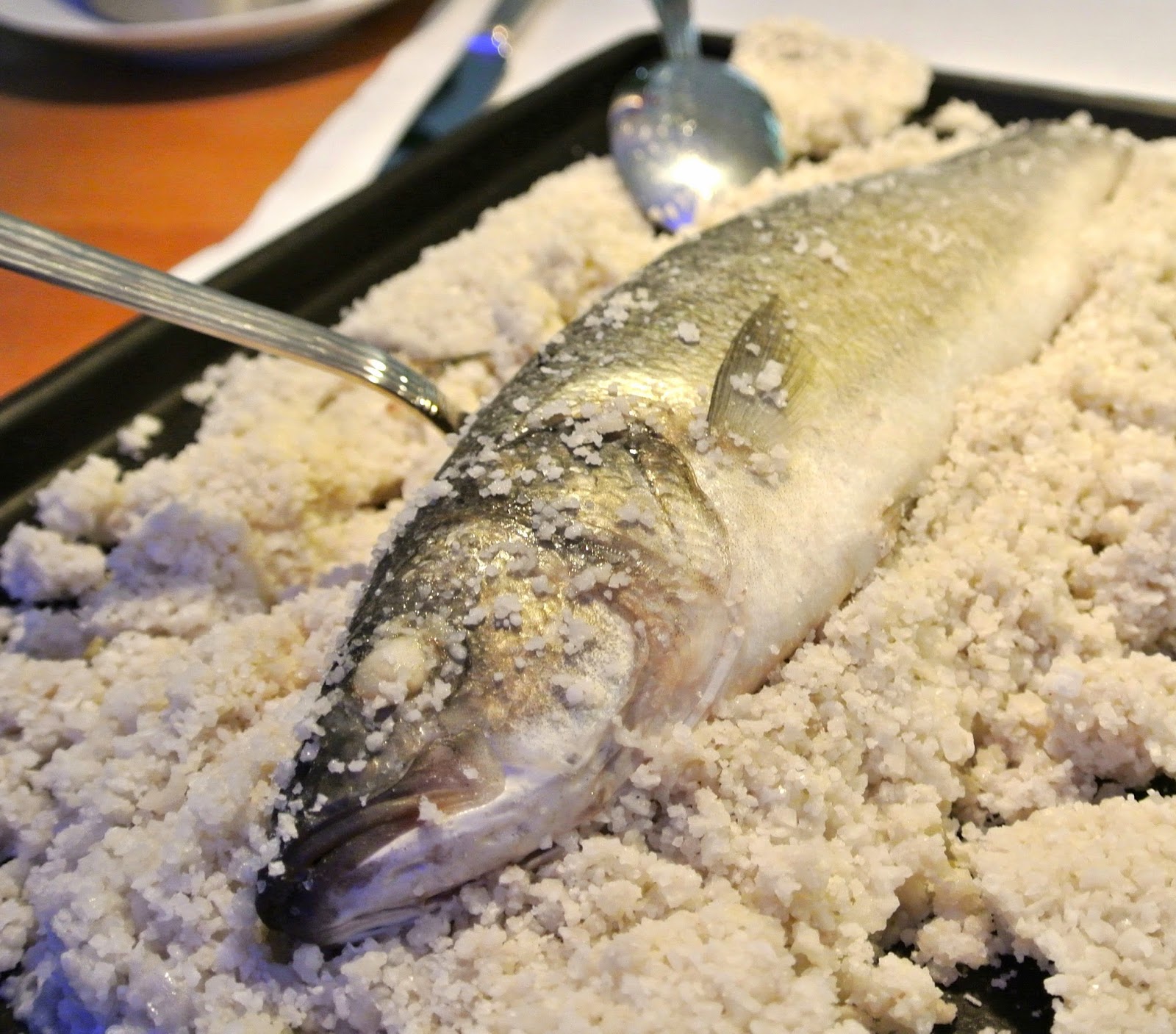 Bonjour Alsace: Loup de Mer - Wolfsbarsch in der Salzkruste