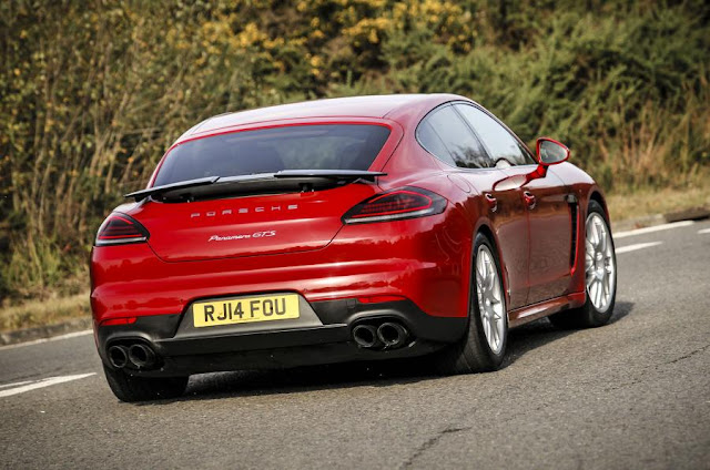 2015 Porsche Panamera GTS 2015 Porsche Panamera GTS