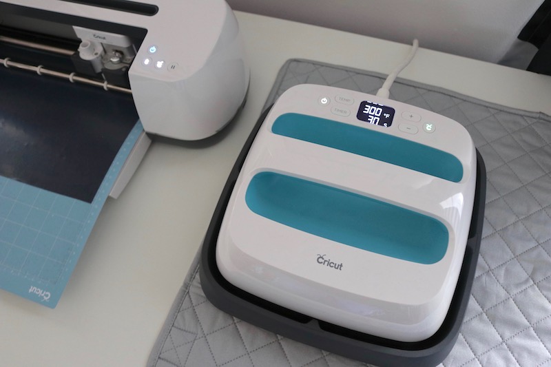 Fun ways to use ironon vinyl in your craft room LAURA'S little PARTY