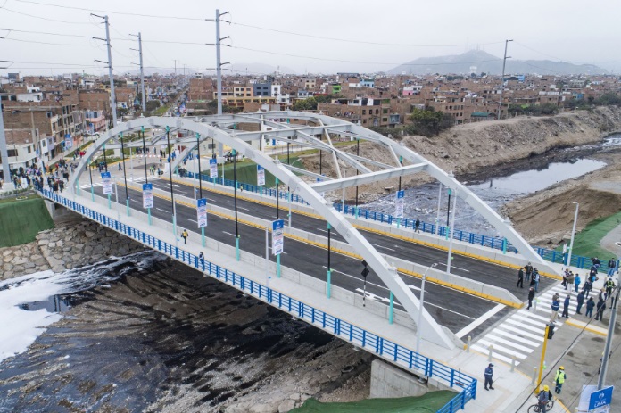 Inauguran puente vehicular sobre el río Rímac que une Lima y Callao