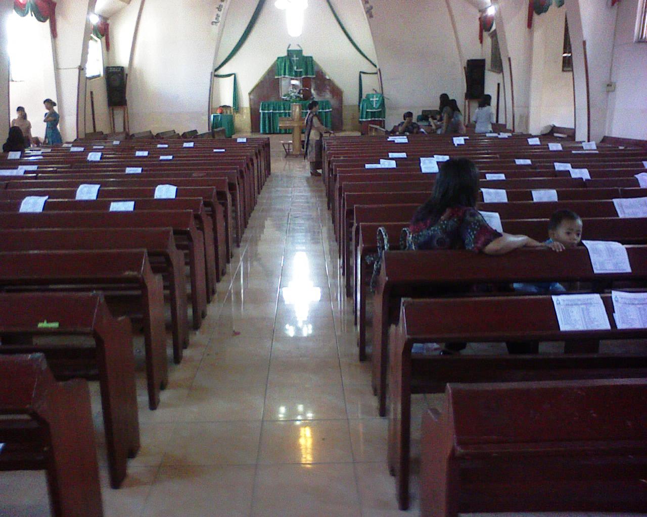 Berkunjung ke gereja HKBP Padang Sidimpuan