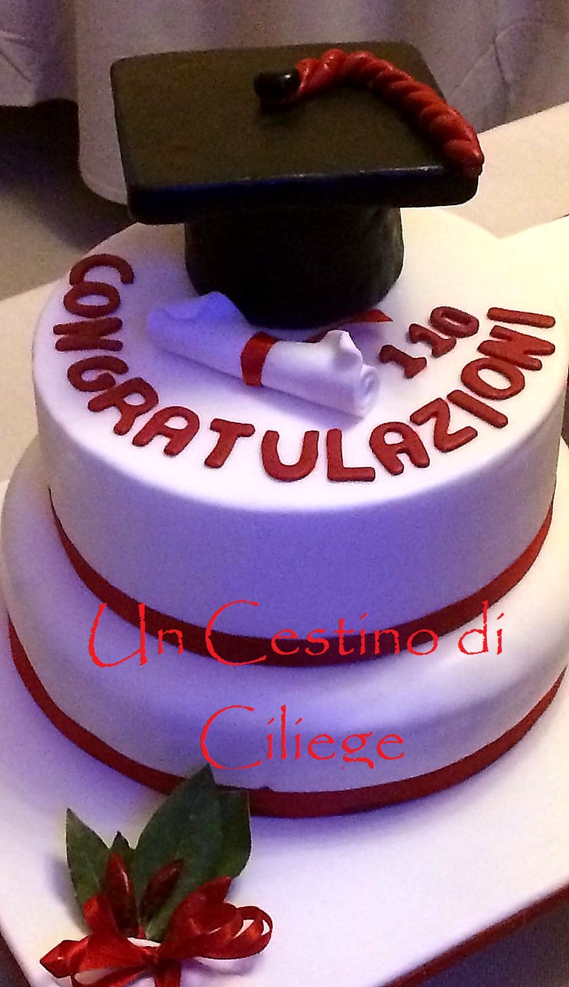 Un cestino di ciliege Drip cake laurea