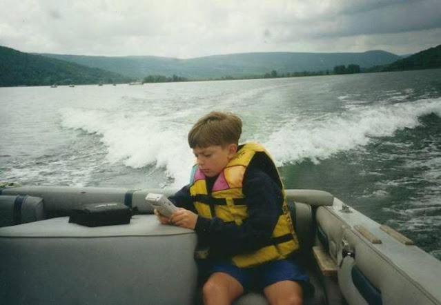 Παιδιά σε καλοκαιρινή διάθεση