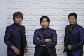 Lirik Dan Chord Lagu Batak Dongani Ma Au The Boys Trio Lirik Lagu Batak Terbaru