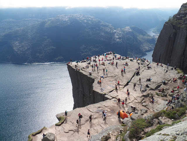 Fiordos Noruegos - Oslo (14 días por nuestra cuenta) Agosto 2013 - Blogs de Noruega - Día 3 (Subida al Preikestolen) (1)