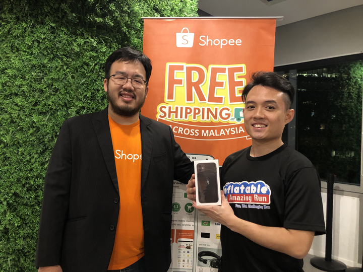 Pemilik iPhone 11 Pertama di Malaysia 