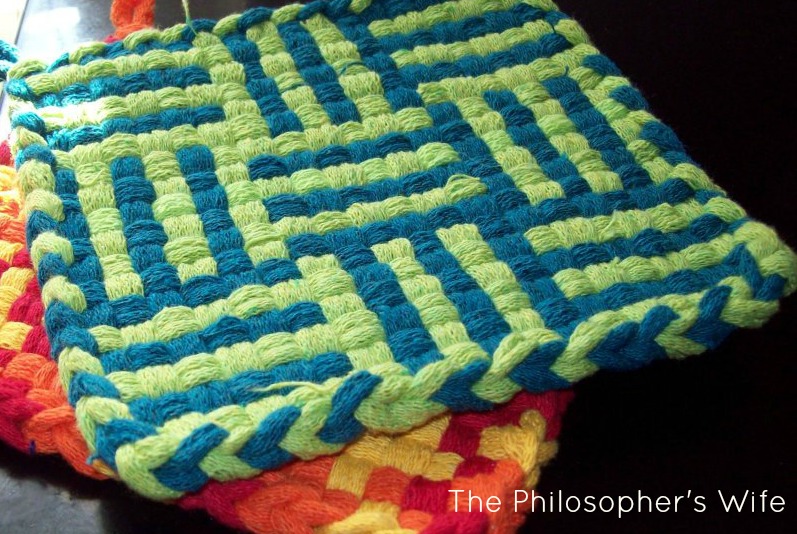 Loom Designed Potholder Sugar Bee Crafts