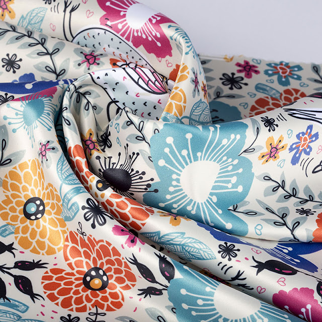 ROBE DE SOIRÉE : COMMENT CHOISIR LE MEILLEUR TISSU POUR LA CONFECTIONNER 6 Satin