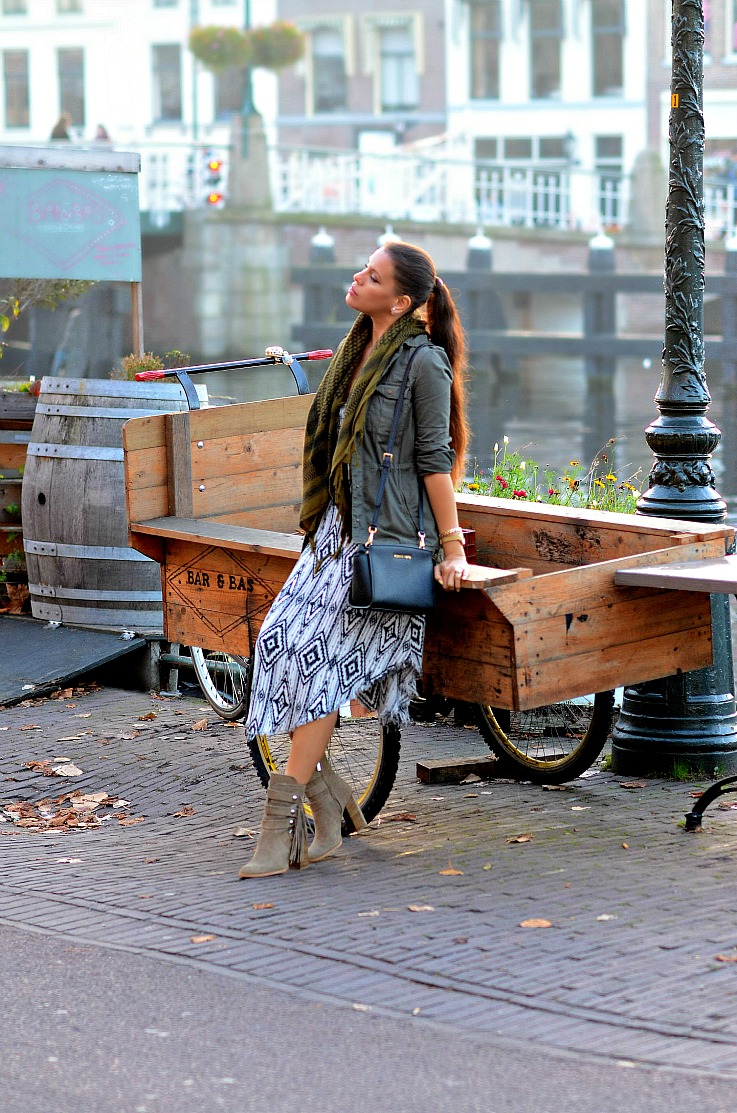 Tamara Chloé, TC Style Clues, Bershka Dress, Zara, Fringe Ankleboots, Michael Kors Selma bag, Prisma watch, Mise En Dior Tribal Earrings, Fall outfit, Leiden