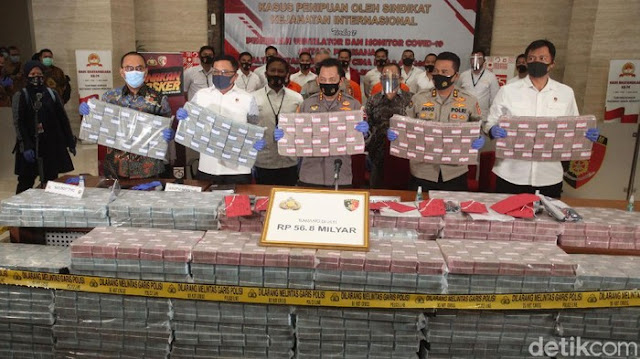 Penampakan Duit Rp 56 Miliar Hasil Kejahatan COVID-19, 3 Pelaku Ditangkap!!