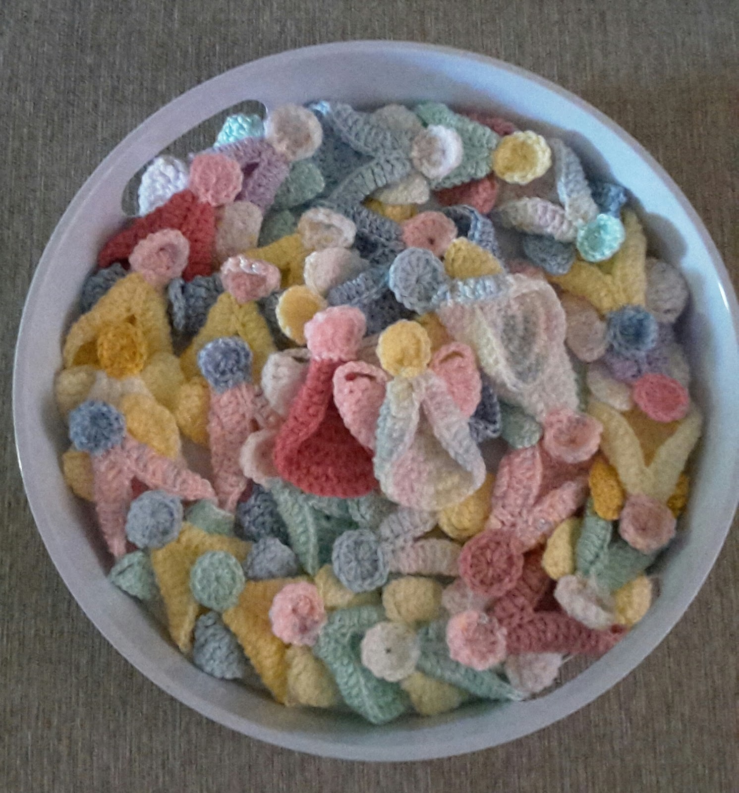 Daisies and Buttercups: Crochet Angels Free Pattern Daisies and Buttercups: Crochet Angels Free Pattern