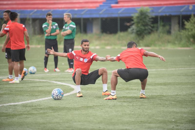 Bengaluru FC midfielder Darren Caldeira in training at the Bangalore Football Stadium, in Bengaluru, on Tuesday. Bengaluru FC midfielder Darren Caldeira in training at the Bangalore Football Stadium, in Bengaluru, on Tuesday.