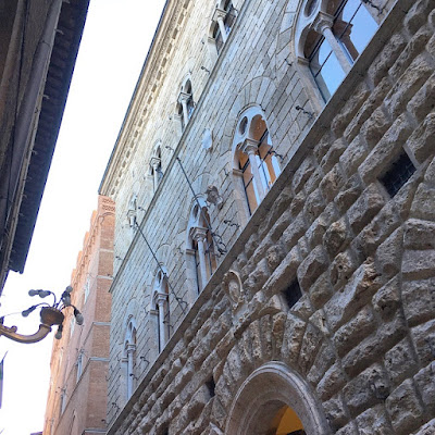 Siena: Palazzo delle Papesse