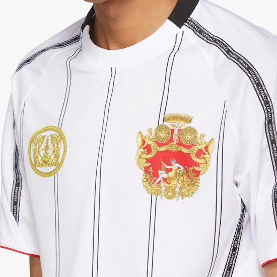 nsane-700-usd-versace-football-kit%2B%25