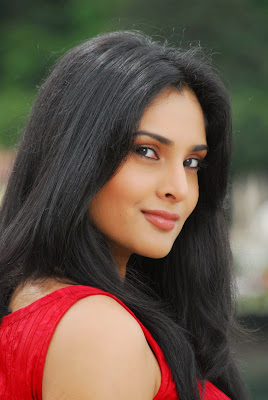 [Image: Ramya%2BDivya%2BSpandana%2BHot%2BCute%2B...il%2B6.jpg]