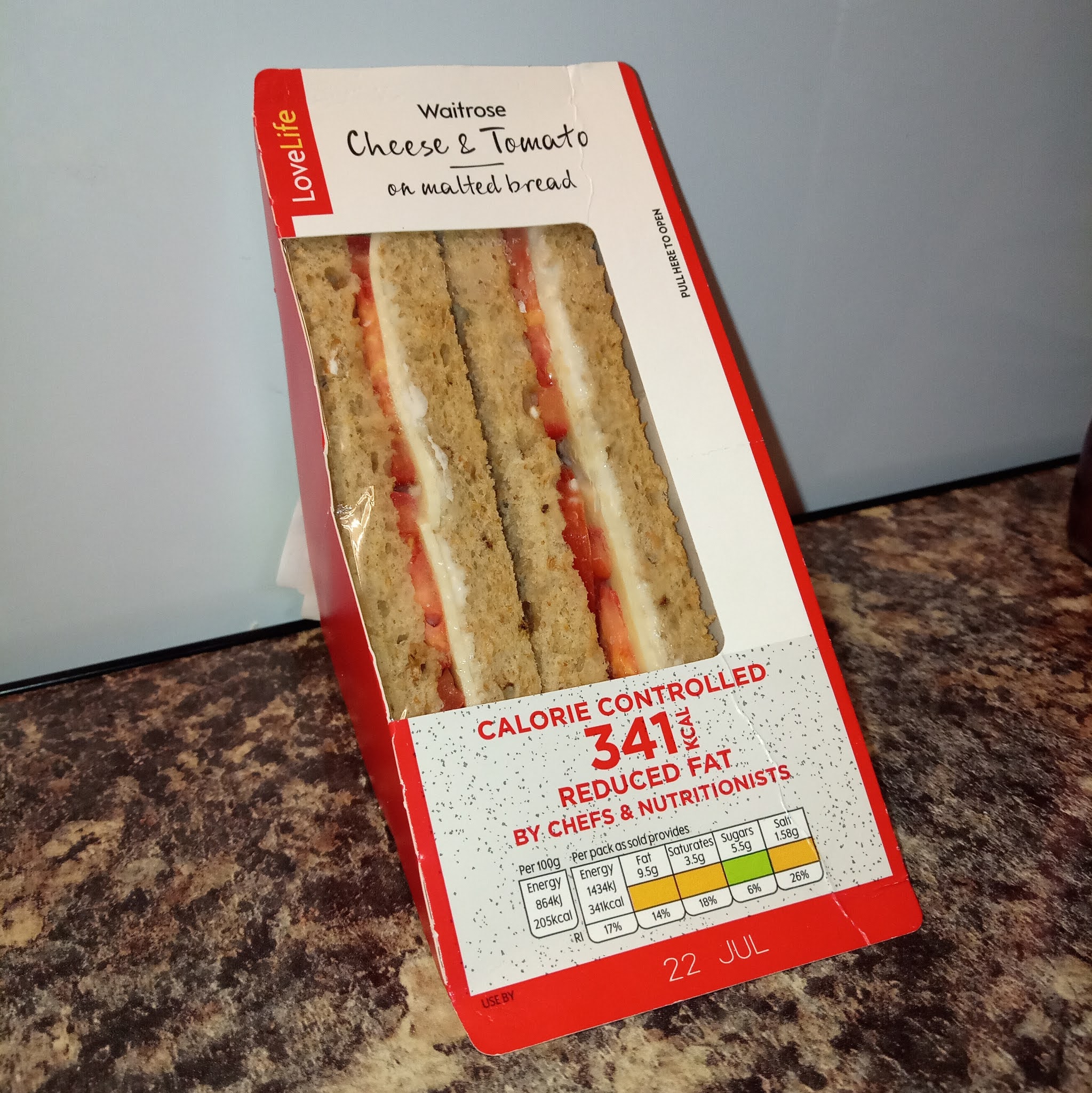 Supersupergirl's Food Reviews: Waitrose Cheese & Tomato sandwich review