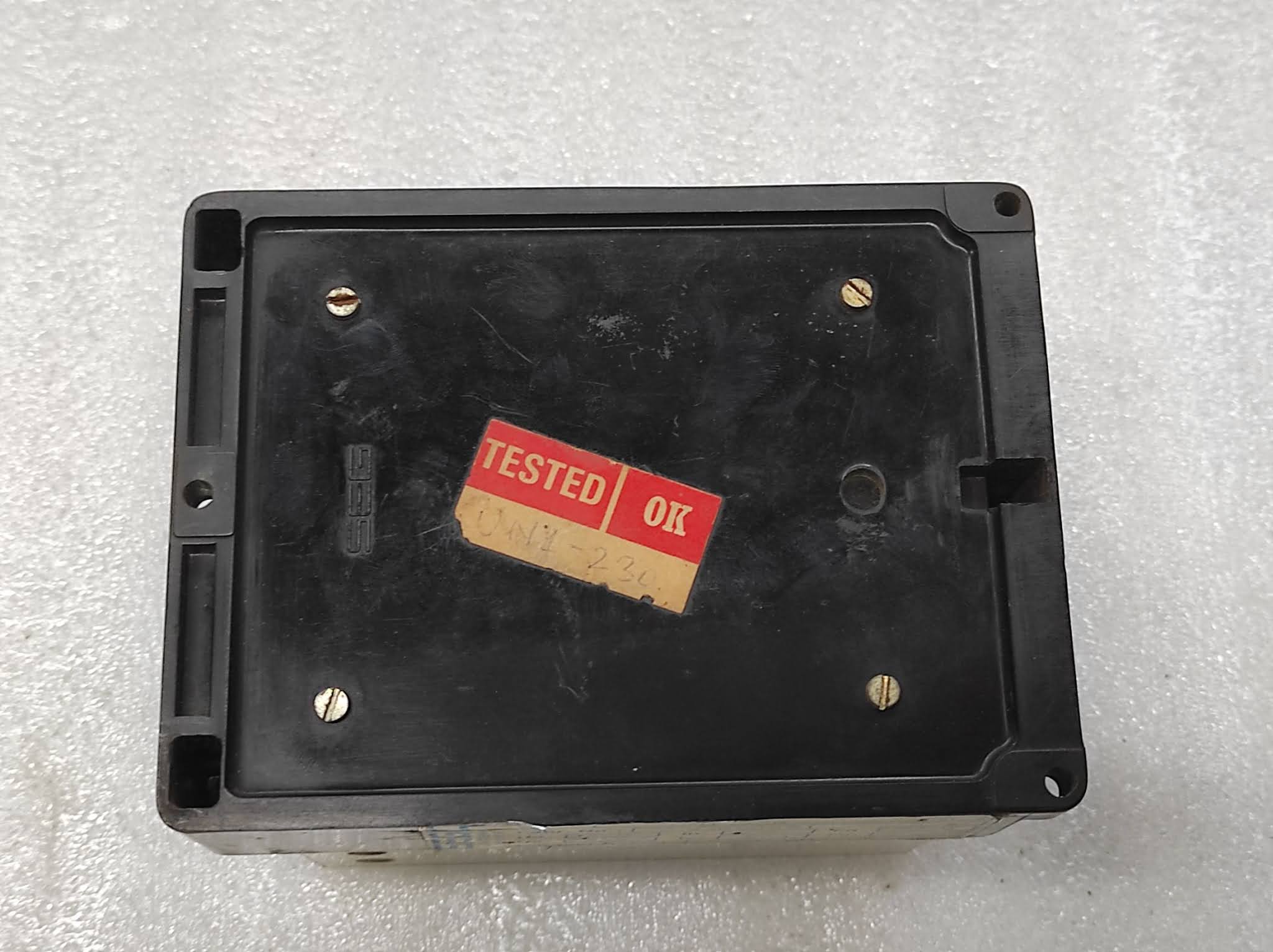 SEGC UN1230 VOLTAGE BALANCE RELAY 94050051