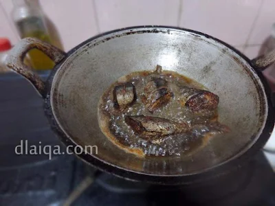 ikan goreng telah matang