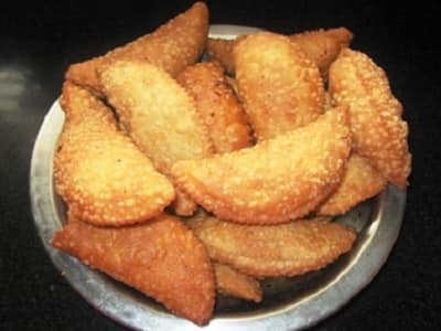 गुजिया रेसिपी (Gujhiya Recipe In Hindi)