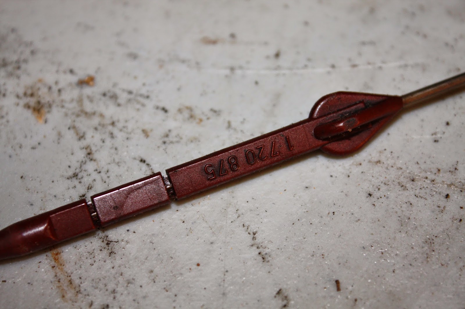 KrEvCon BMW Parts: E30 Dipstick