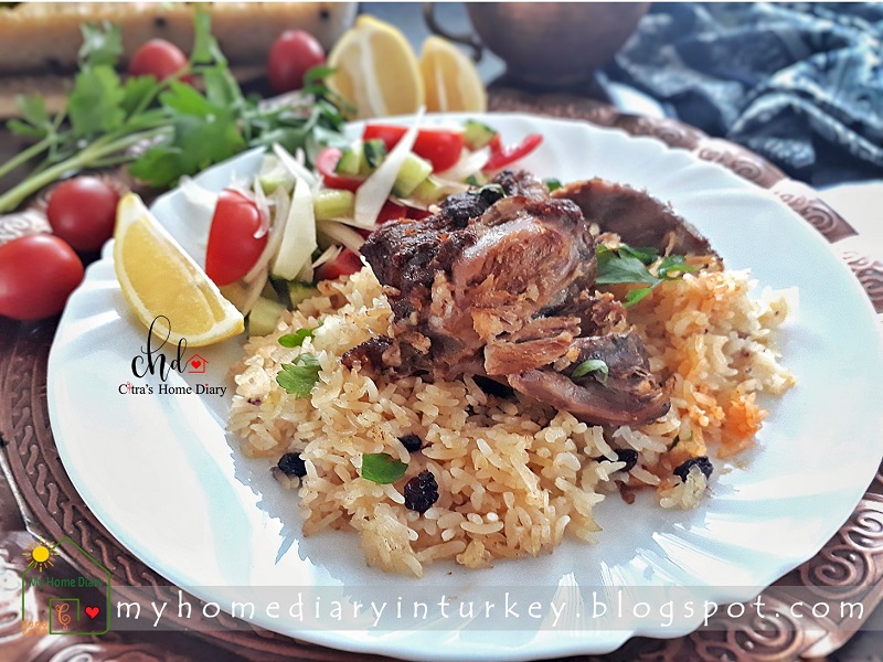 TURKISH FOOD RECIPE: FIRINDA KUZU KAPAMA (ROASTED LAMB AND RICE) | Çitra's Home Diary. #citrashomediary #roastedlamb #turkishfoodrecipe #resepmasakanturki #masakanturkiseharihari #foodphotography #kuzukapama #muttonrecipe #balkancuisine