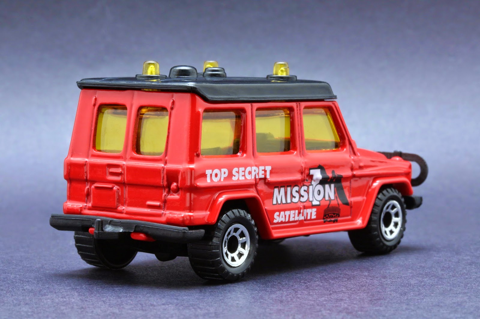 Diecast Hobbist: 2000 Matchbox MB40 96327 Mercedes-Benz G Wagon