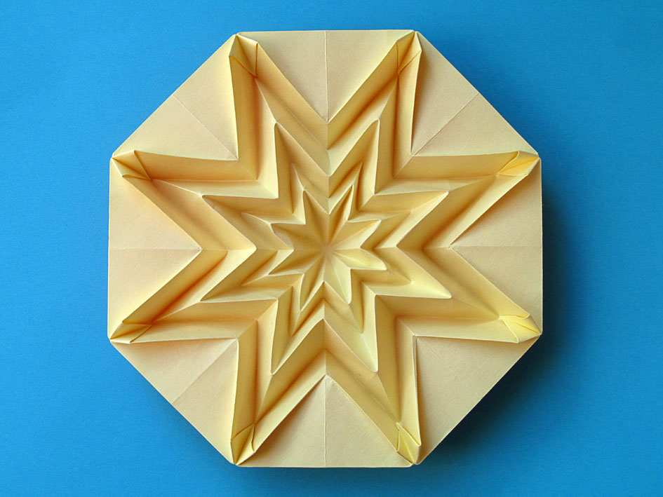 Origami poesie di carta: Stella infinita – Infinity Star