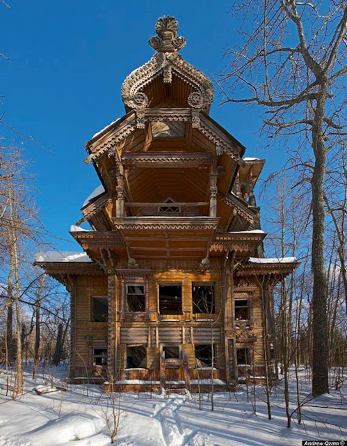 Заброшенные деревянные дома, Россия
