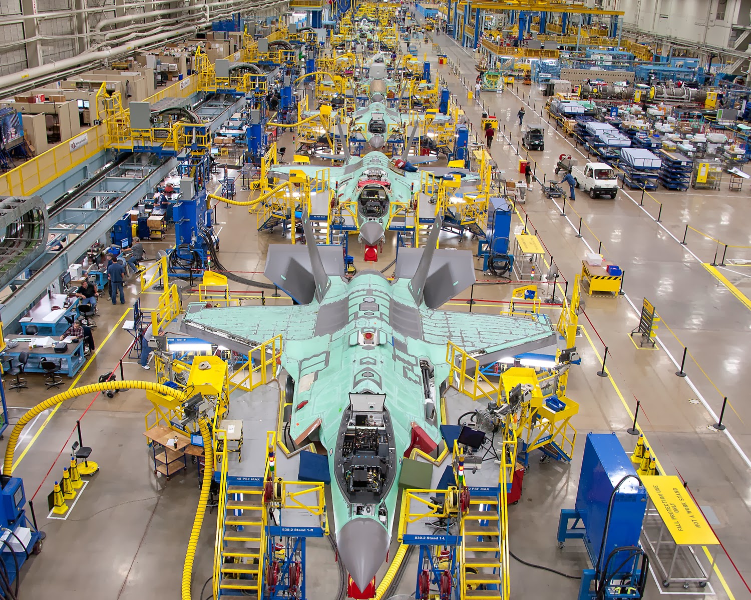 المقاتلة الشبحية الأمريكية F-35 تتأخر مرة أخرى في دخول مرحلة الإنتاج الكمي
