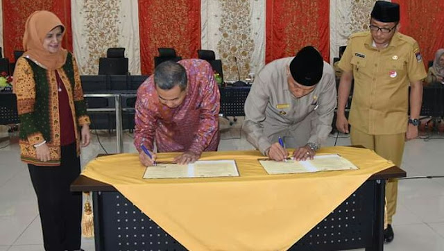 Wali Kota Mahyeldi Tandatangani MOU dengan Universitas Baiturrahmah dan STKIP PGRI 