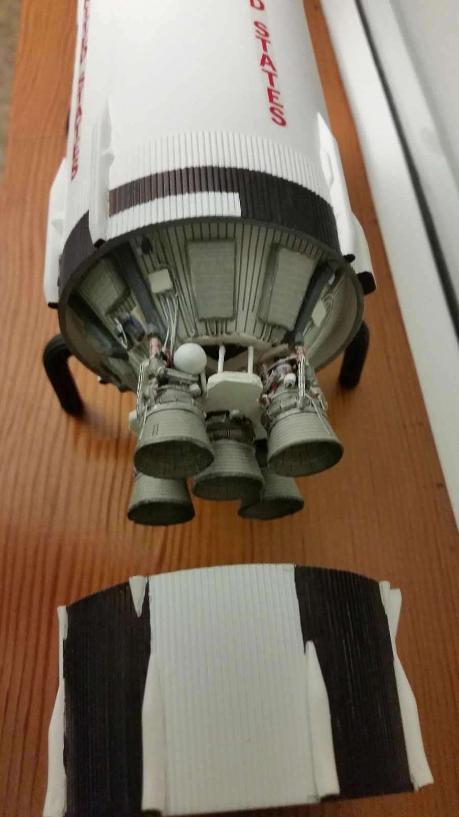 A"Mays"ing Papercraft Monogram Heritage Series Saturn V 1/144 Scale Build