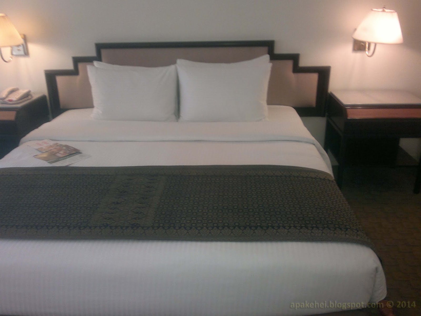Hotel Istana - King bed saiz