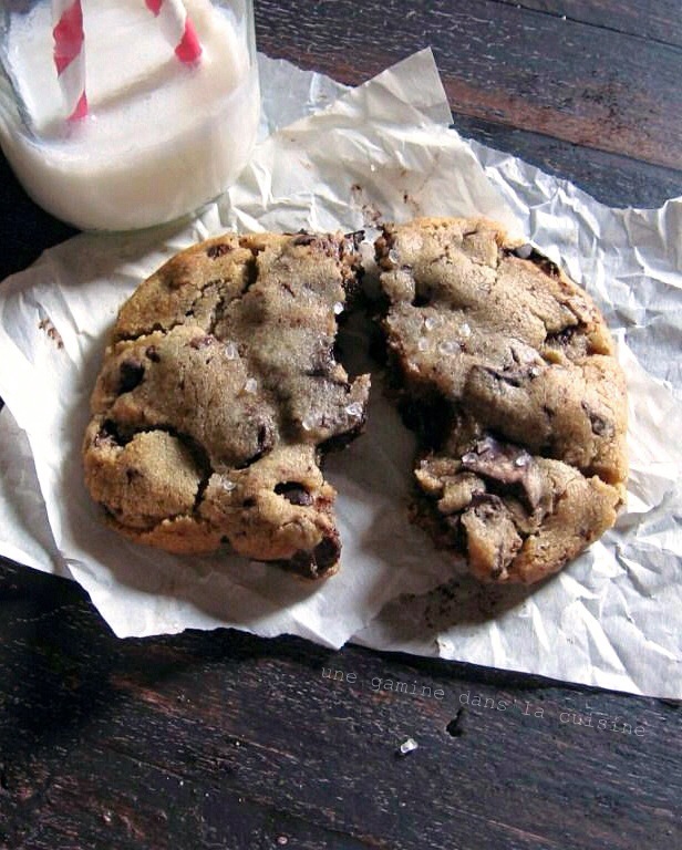 ginger + brown butter chocolate chunk cookies :: une gamine dans la cuisine