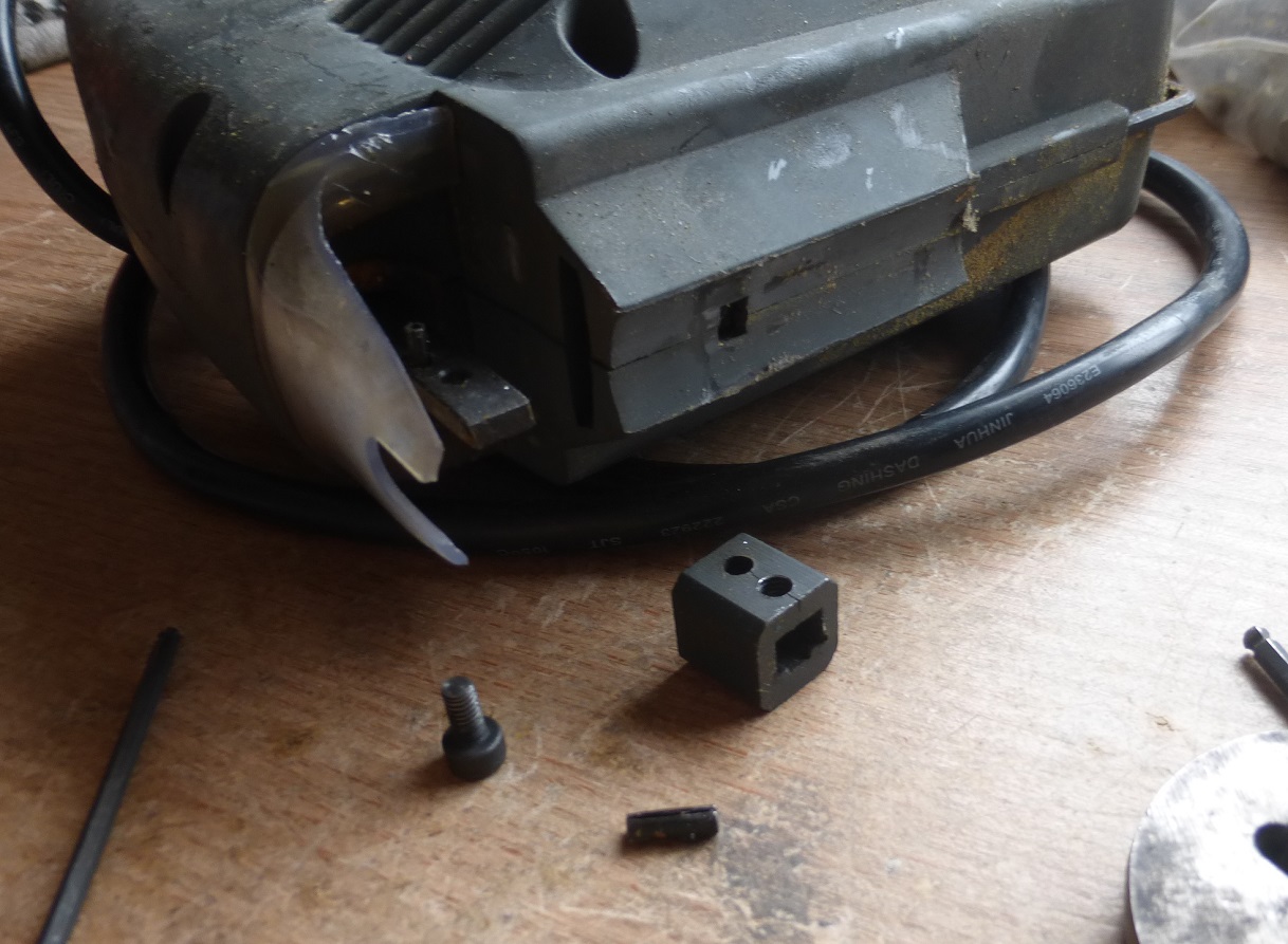 Jigsaw Blade Clamp Repair (UShank to TShank Conversion) Greens and Machines