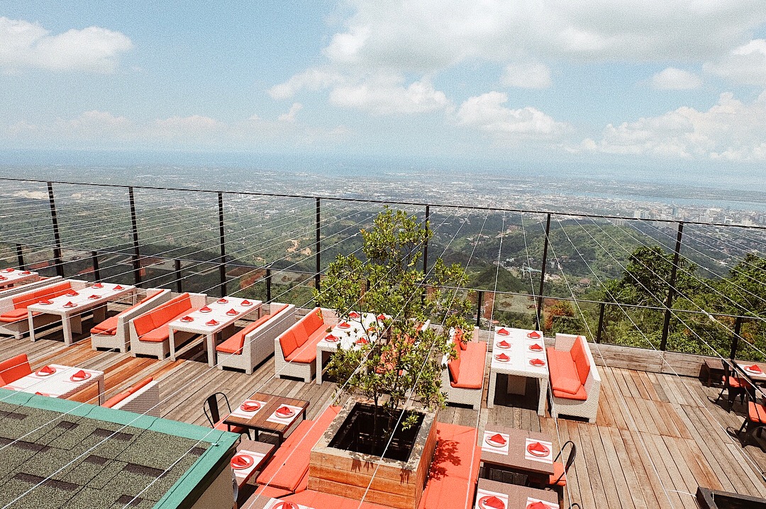 Cebu 2018: Things to Do & Places to Eat Pt. 1 - The World According to