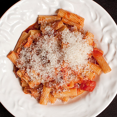 Kitchen Riffs: Pasta with Quick Tomato and Bacon Sauce