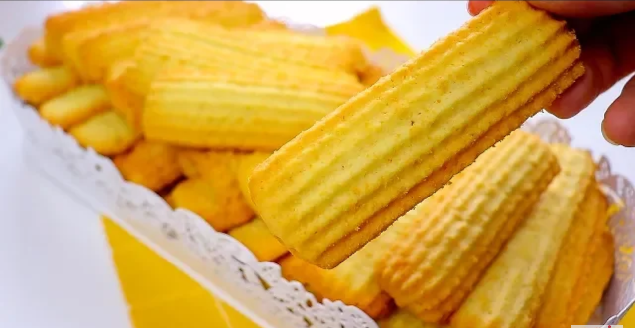 طريقة عمل بسكوت العيد الخفيف و المقرمش زي المحلات- سنة أولي مطبخ