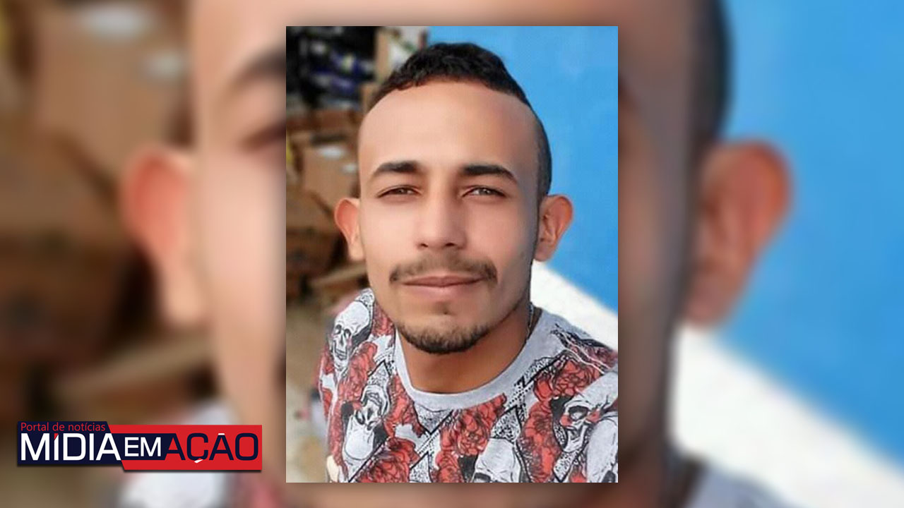 Homem morre após ser esfaqueado no centro de Monteiro