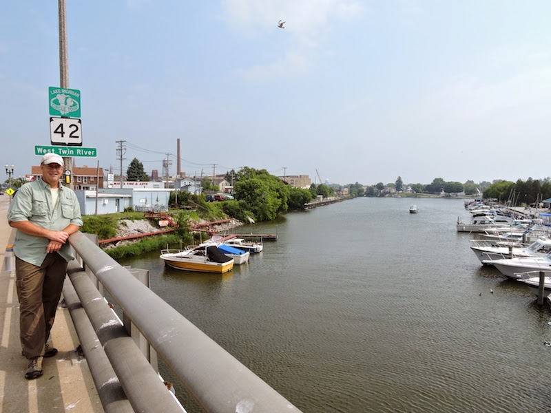 mnkcusa Two Rivers and Manitowoc, WI